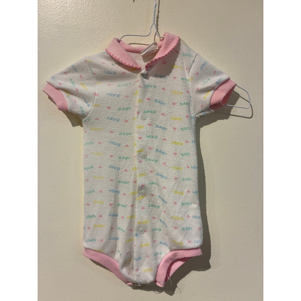 Vintage Kids Exchange Baby Bodysuit Pastel Heart Print Snap Front Pink Trim 12M